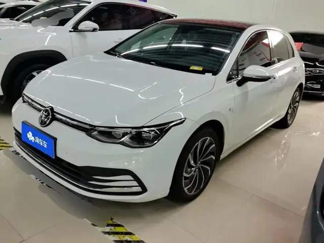 Фотография автомобиля — Volkswagen Golf