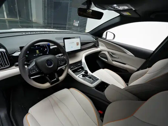 BYD Song Pro — Фото автомобиля 3