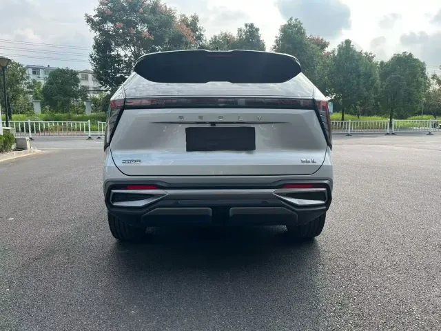 Geely Boyue L — Фото автомобиля 9