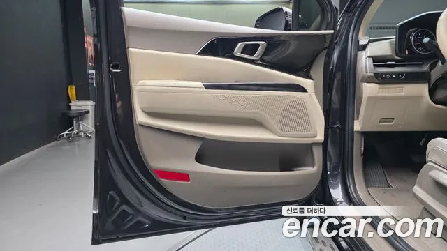 Kia Canival Carnival 4 поколение Бензин 9 мест Prestige — Фото автомобиля 24