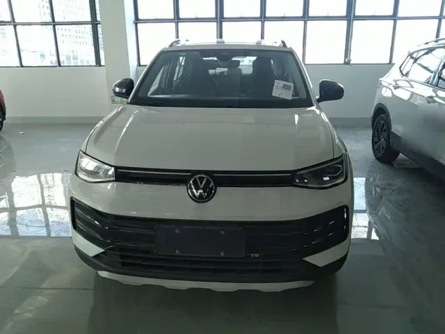 Volkswagen Tharu — Фото автомобиля 2
