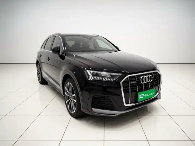 Audi Q7 — Фото автомобиля 3