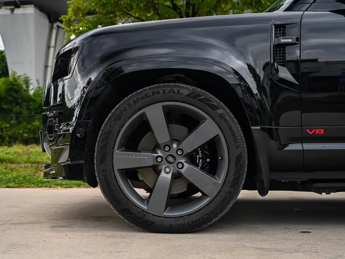 Land Rover Land Rover Defender 2023 Model 110 5.0T V8 — Фото автомобиля 26