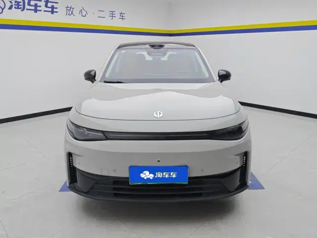 Leapmotor C10 — Фото автомобиля 2