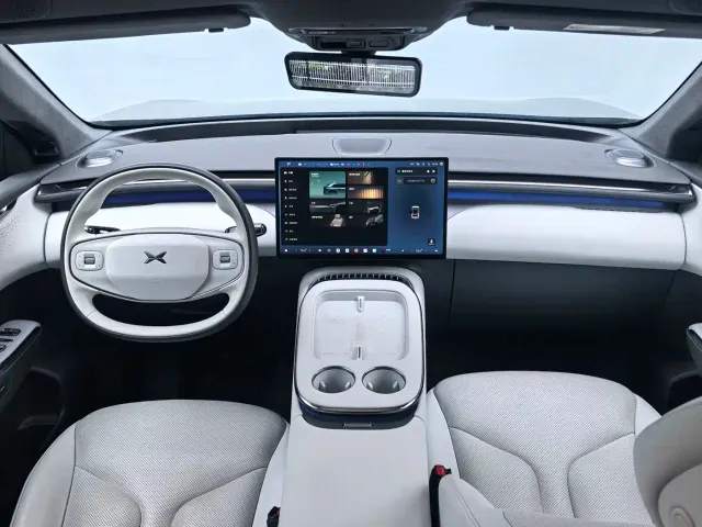 Xpeng G7 — Фото автомобиля 12