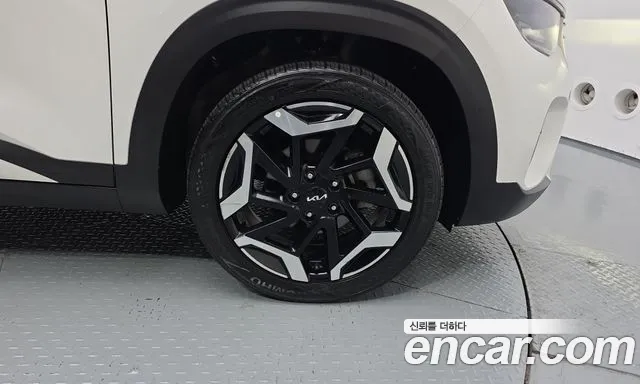 Kia Seltos New — Фото автомобиля 5