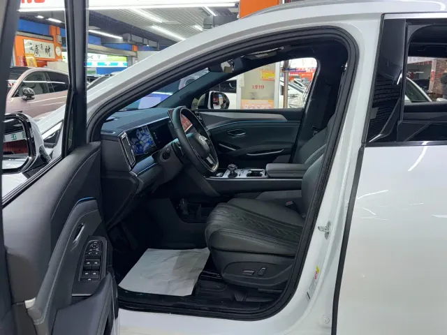 BYD Song L DM-i — Фото автомобиля 7