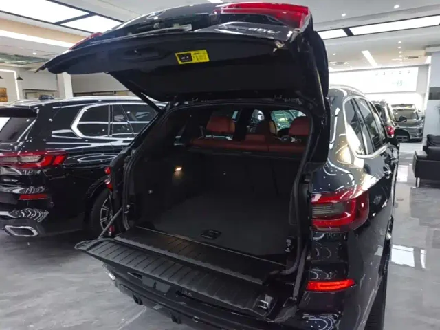 BMW X5 — Фото автомобиля 14