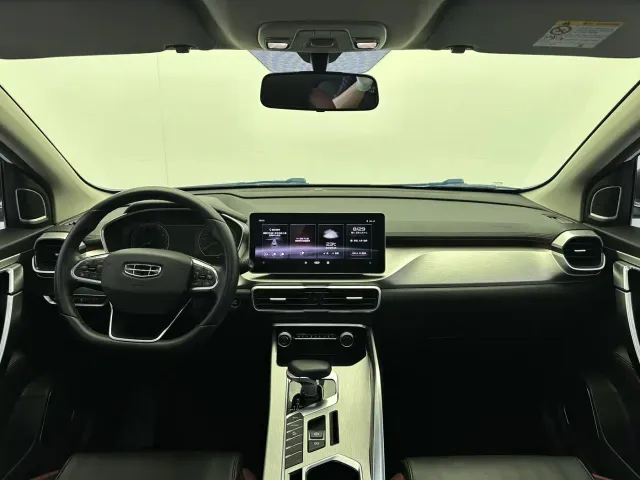 Geely Binyue — Фото автомобиля 7