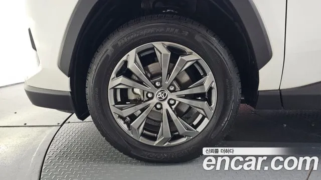 Toyota RAV4 — Фото автомобиля 5