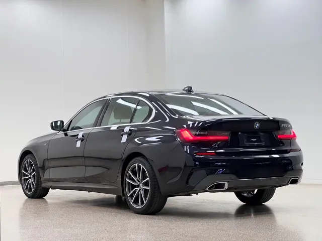 BMW 3 Series — Фото автомобиля 9
