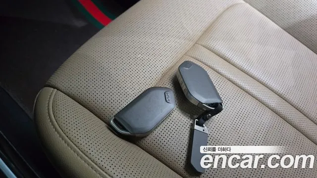Kia Sorento Новый Sorento 4 поколение Бензин 2.5T 4WD — Фото автомобиля 13