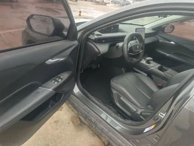 Changan Lamore — Фото автомобиля 15