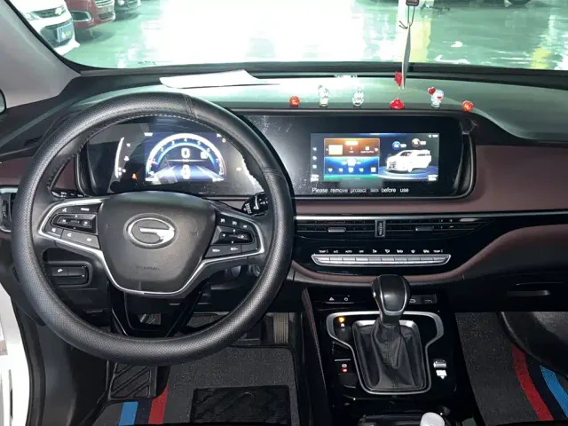 GAC Trumpchi M6 — Фото автомобиля 8