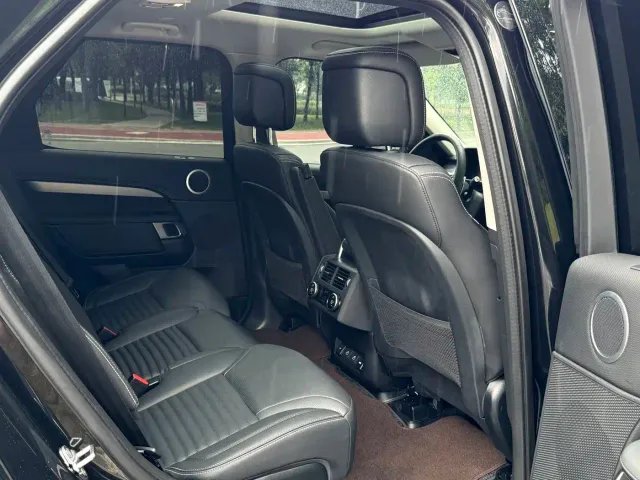 Land Rover Discovery — Фото автомобиля 8