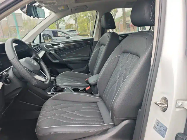 Volkswagen Tiguan L 2023 280TSI 2WD Trend Limited Edition — Фото автомобиля 14