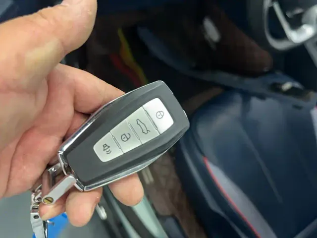 Geely Geometry E Firefly — Фото автомобиля 11
