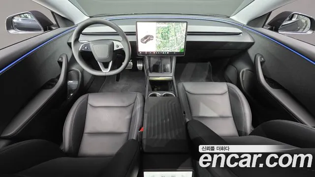 Tesla Model 3 — Фото автомобиля 5