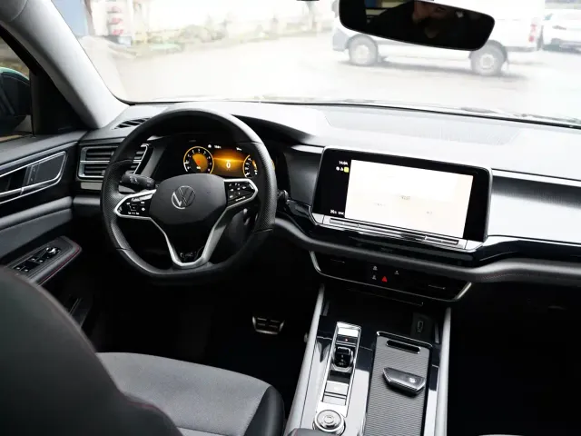 Volkswagen Teramont — Фото автомобиля 11
