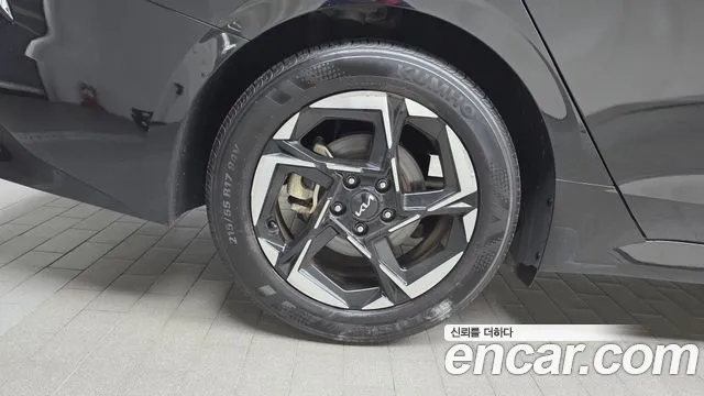 Kia K5 Новый K5 3 поколение 2.0 LPi(Для проката) — Фото автомобиля 5