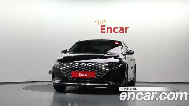 Hyundai Grandeur Grandeur (New) — Фото автомобиля 3