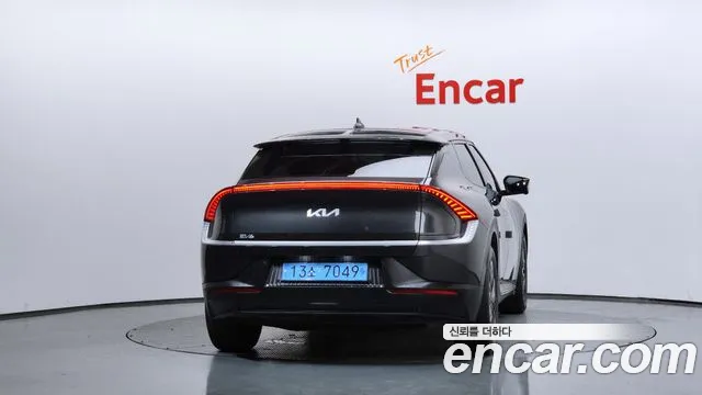 Kia EV6 — Фото автомобиля 2