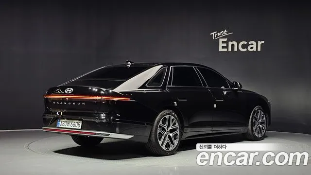 Hyundai Grandeur GN7 — Фото автомобиля 2