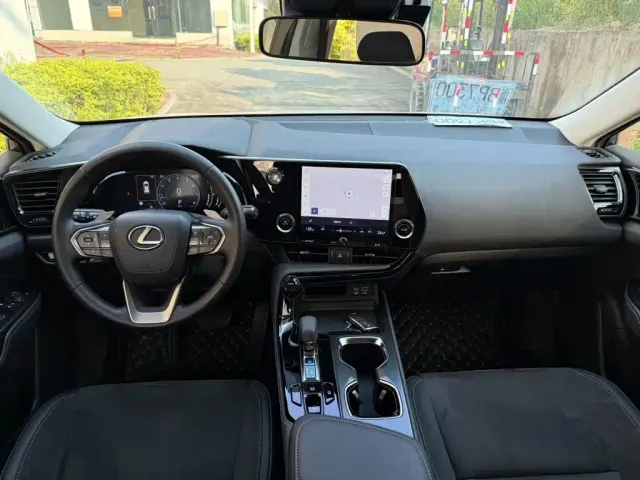 Lexus Lexus NX 2022 260 FWD Innovation Edition — Фото автомобиля 6