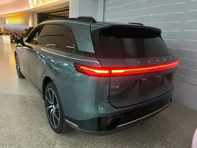 Xpeng G9 — Фото автомобиля 4