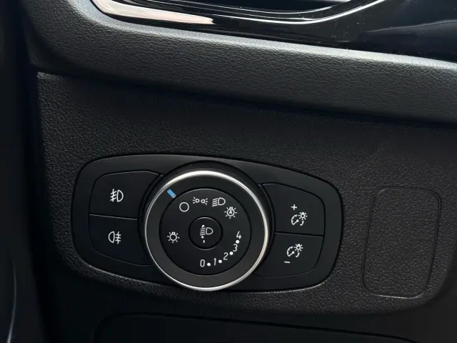 Ford Focus — Фото автомобиля 21