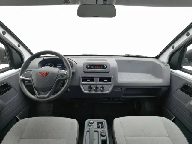 Wuling Yangguang — Фото автомобиля 5