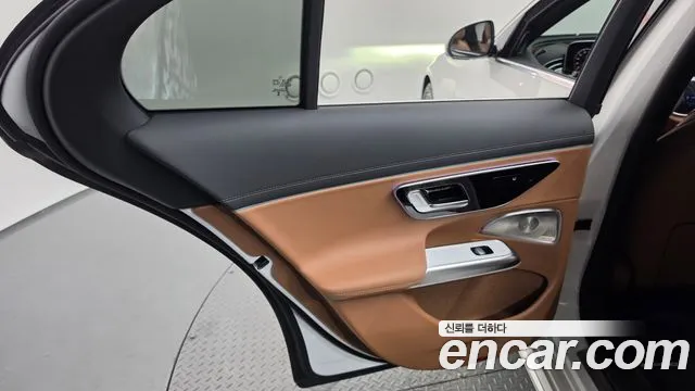 Mercedes-Benz E-Class W214 — Фото автомобиля 25