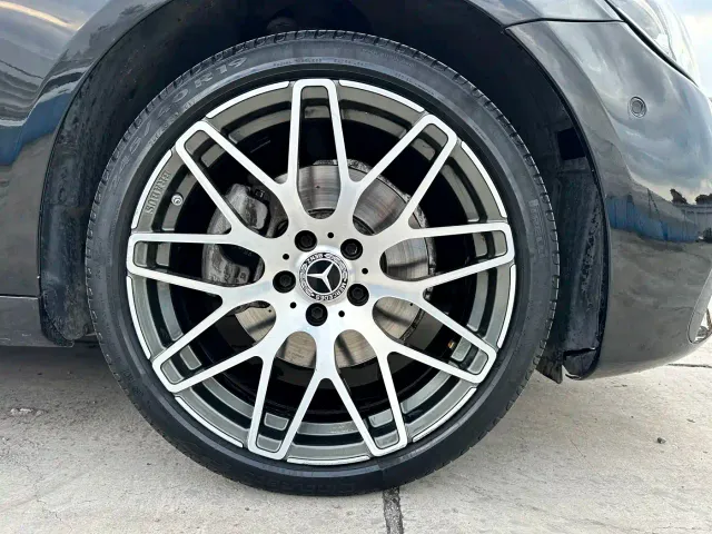 Mercedes-Benz E-Class — Фото автомобиля 13