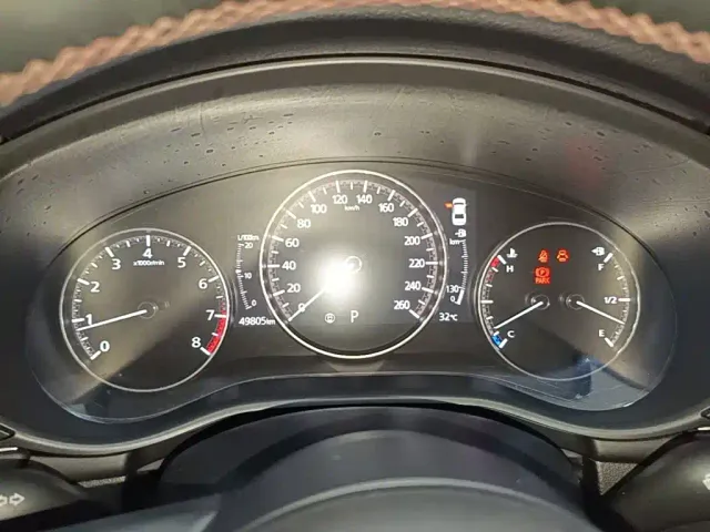 Mazda Axela — Фото автомобиля 11