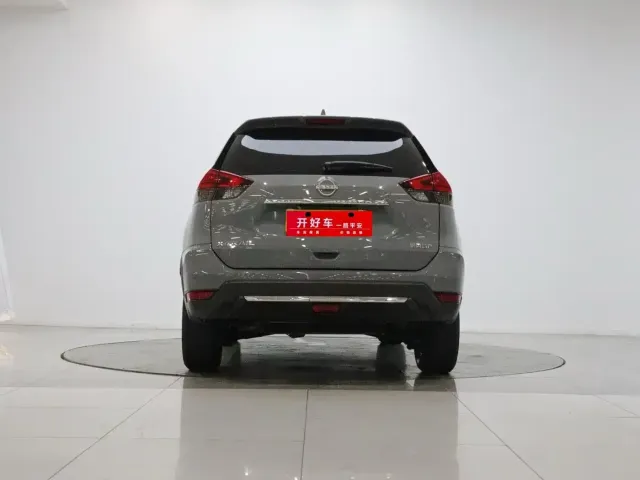 Nissan X-Trail — Фото автомобиля 5