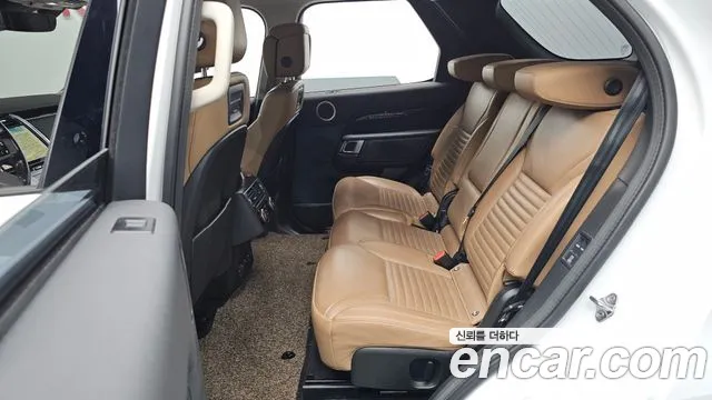 Land Rover Discovery — Фото автомобиля 12