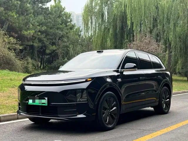 Фотография автомобиля — Li Auto L6