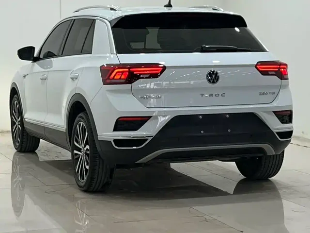 Volkswagen T-Roc — Фото автомобиля 9