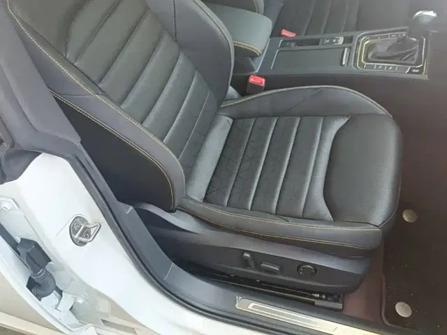 Volkswagen CC — Фото автомобиля 24