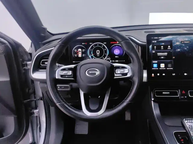 GAC Trumpchi GS8 — Фото автомобиля 15