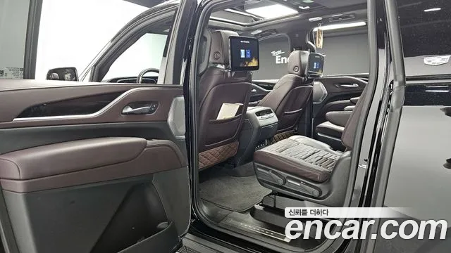 Cadillac Escalade Escalade 5 поколение — Фото автомобиля 11