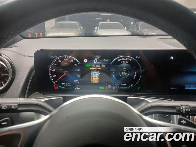 Mercedes-Benz EQB X243 — Фото автомобиля 7