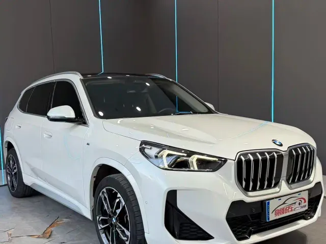 BMW X1 — Фото автомобиля 3