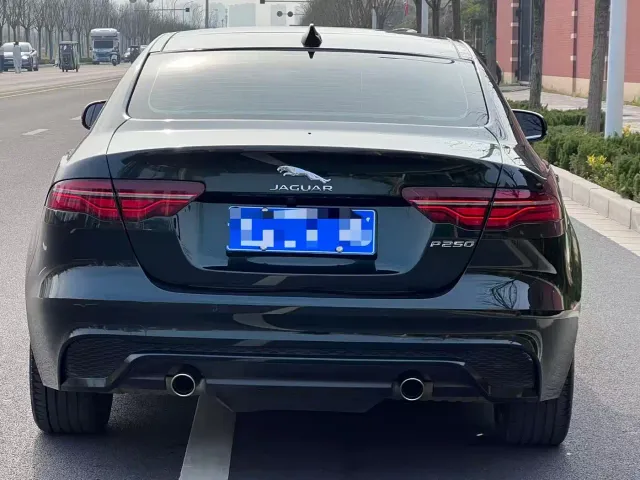 Jaguar XEL — Фото автомобиля 4