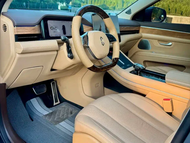Aito M7 — Фото автомобиля 12