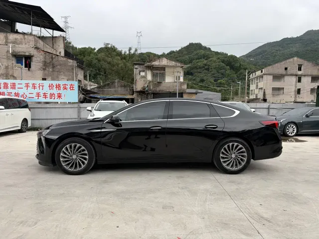 Buick LaCrosse — Фото автомобиля 2