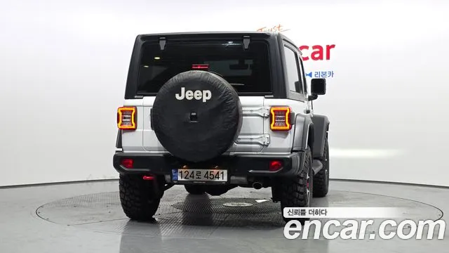 Jeep Wrangler — Фото автомобиля 3
