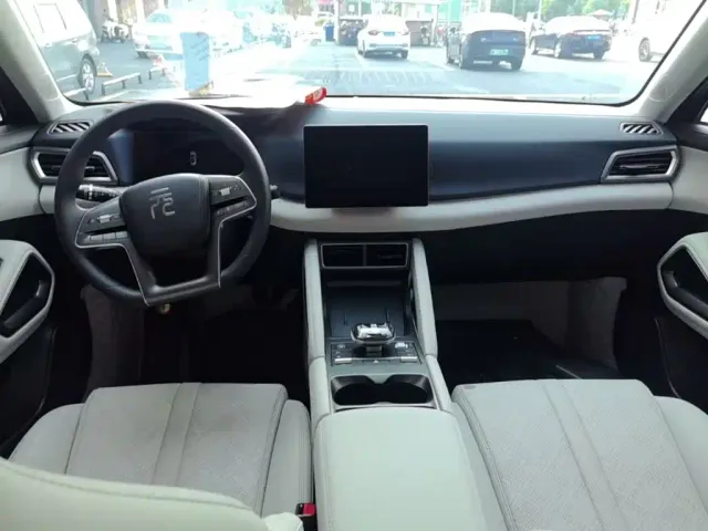 BYD Yuan UP 2025 Smart Drive Edition 401KM Vitality Version — Фото автомобиля 9