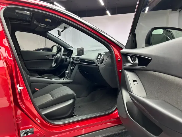 Mazda CX-4 — Фото автомобиля 21