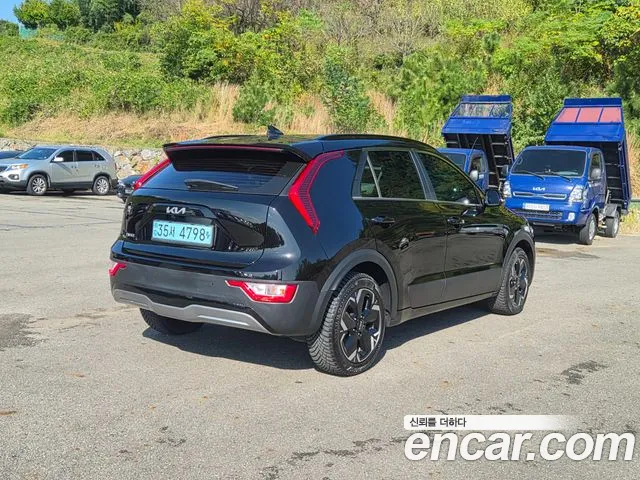 Kia Niro New — Фото автомобиля 3